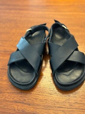 ALOHAS Sandals - Size 9